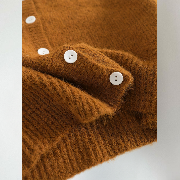 Estelle - Comfortable Cardigan