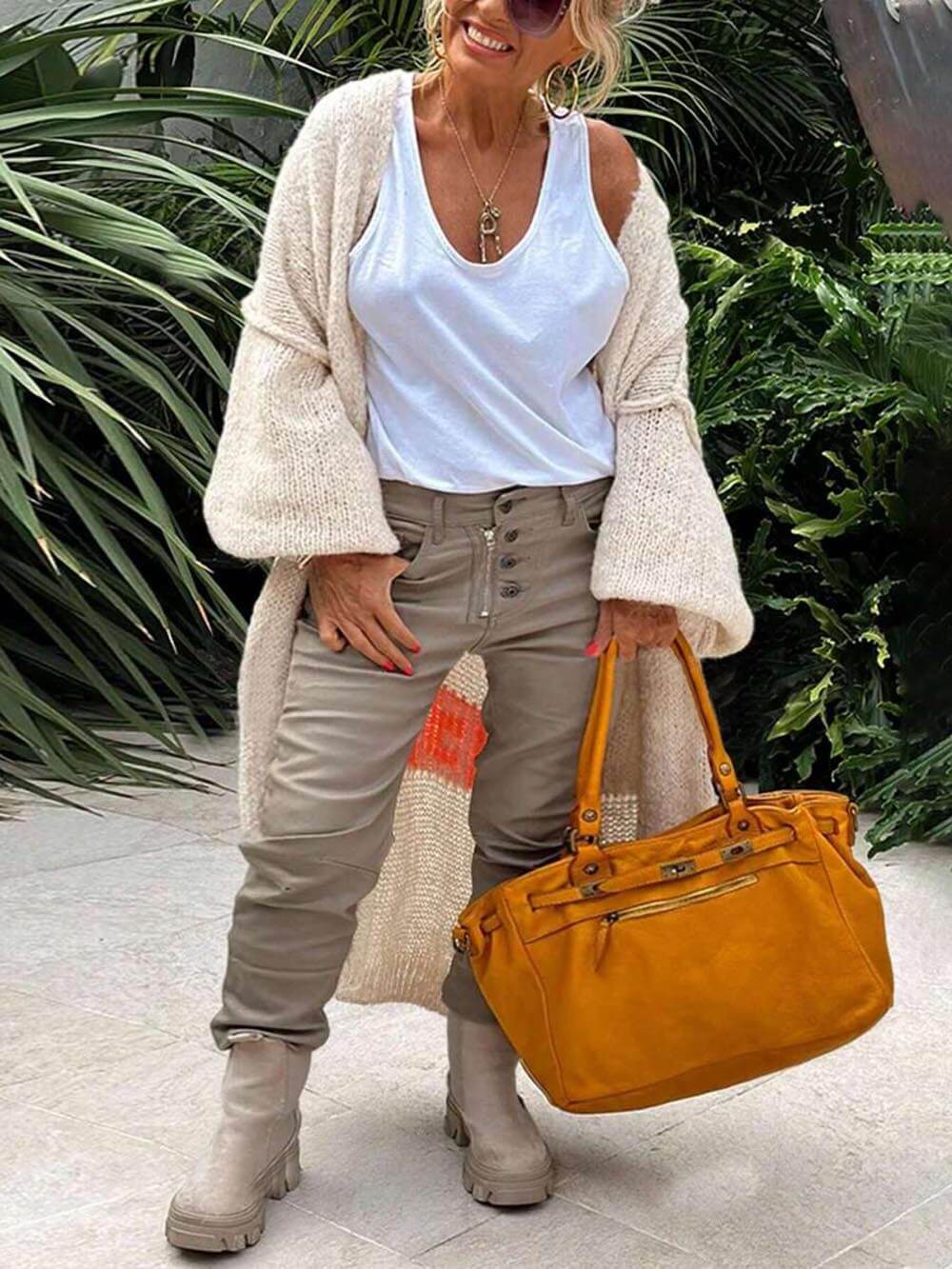 Alondra - Casual Pocket Large Size Heart Pattern Knit Cardigan