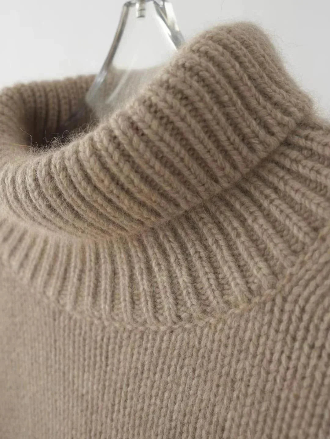 Violette - Cashmere Turtleneck Jumper