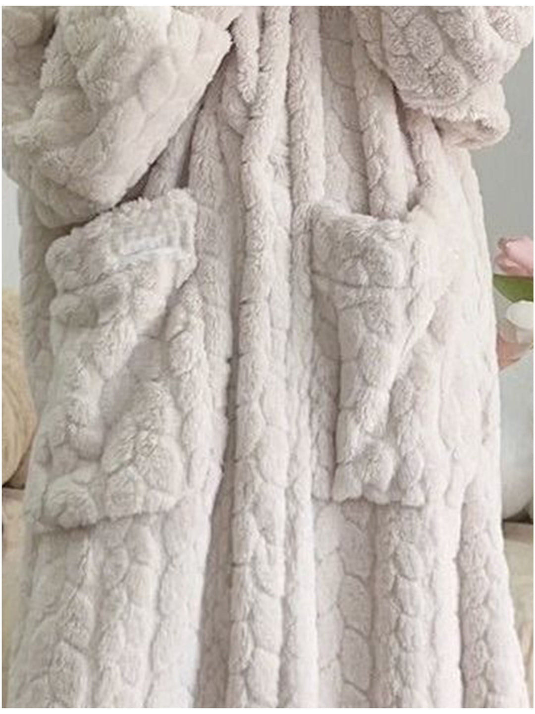 Maribel - Cozy Coral Fleece Hooded Robe