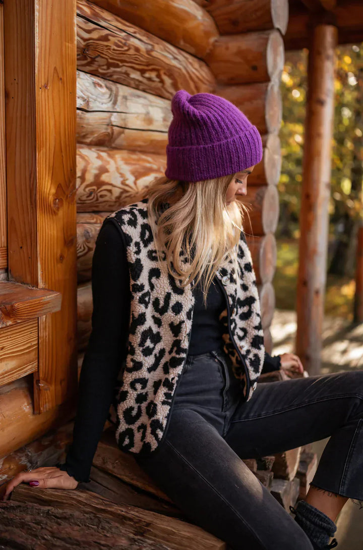 Emily - Leopard Vest