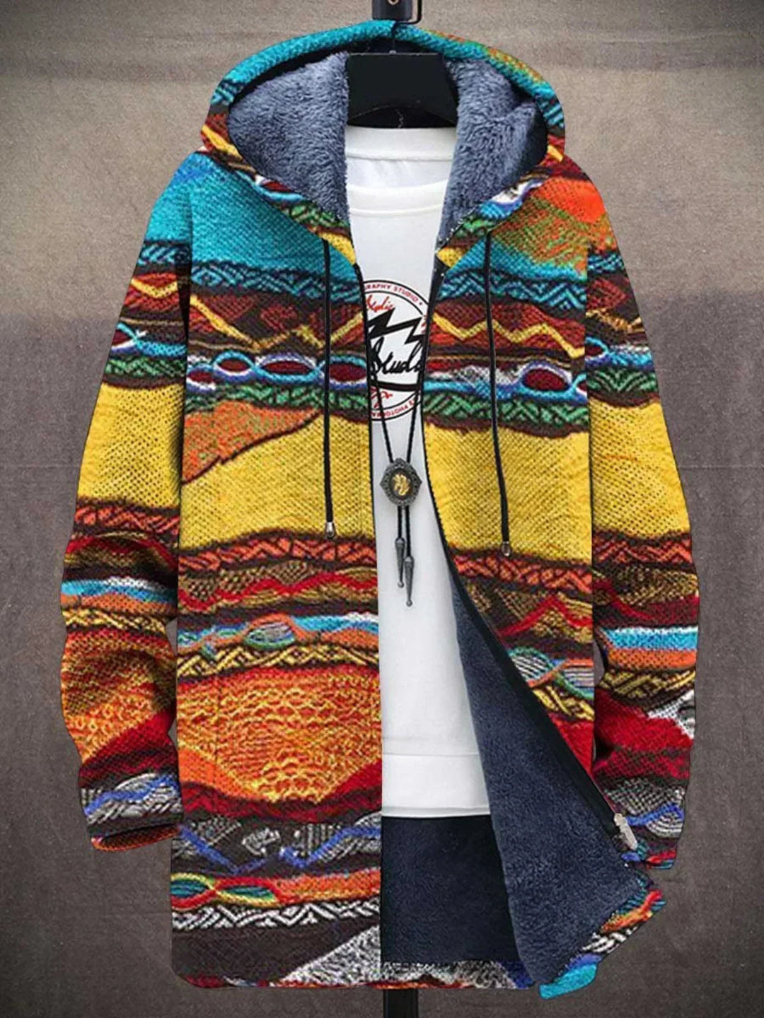 Aurora - Luxurious cardigan with artistic inspiration