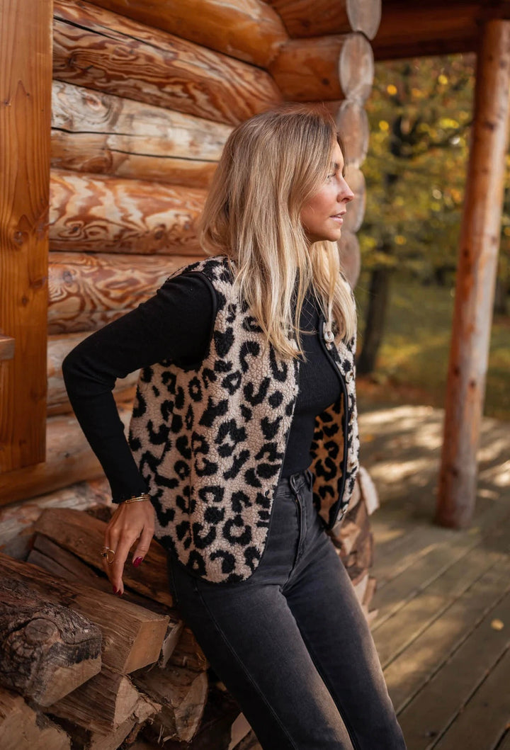 Emily - Leopard Vest