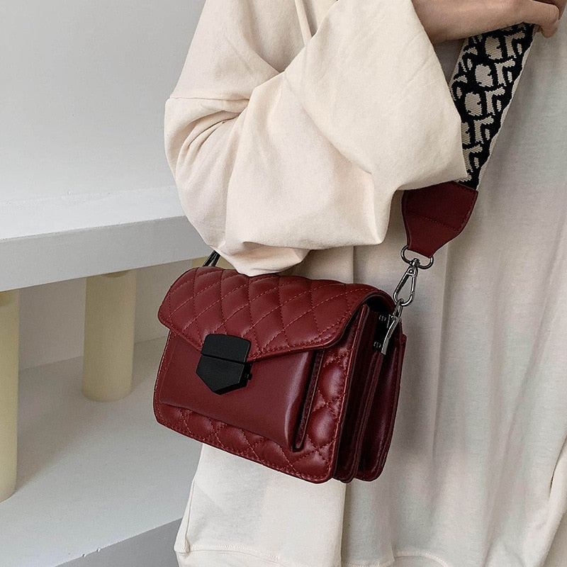 Karen - Timeless Allure | Stylish Shoulder Bag