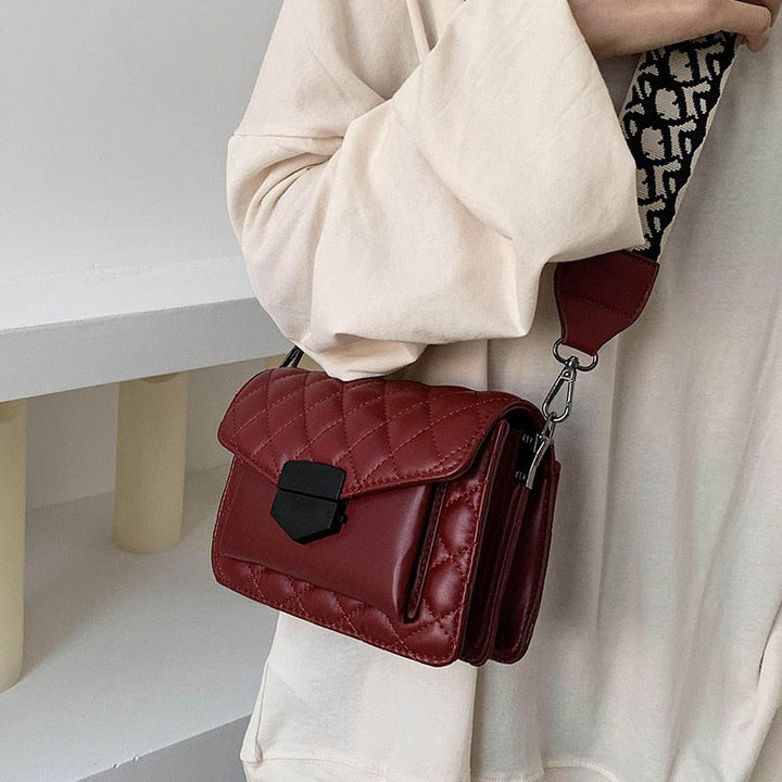 Karen - Timeless Allure | Stylish Shoulder Bag