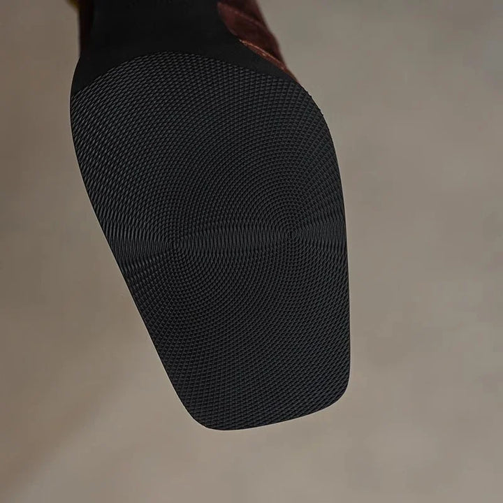 Esme - Classic Pumps