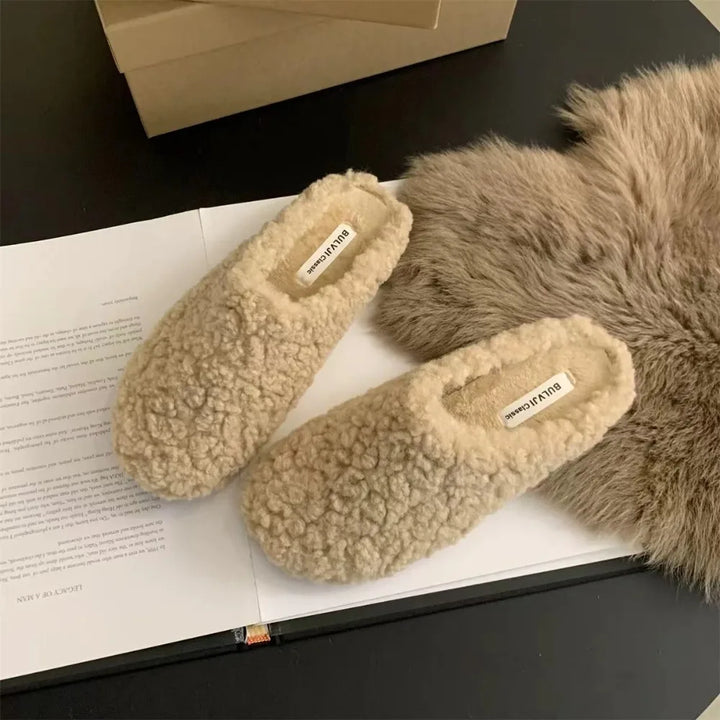Zoe - Cozy Indoor Furry Slides