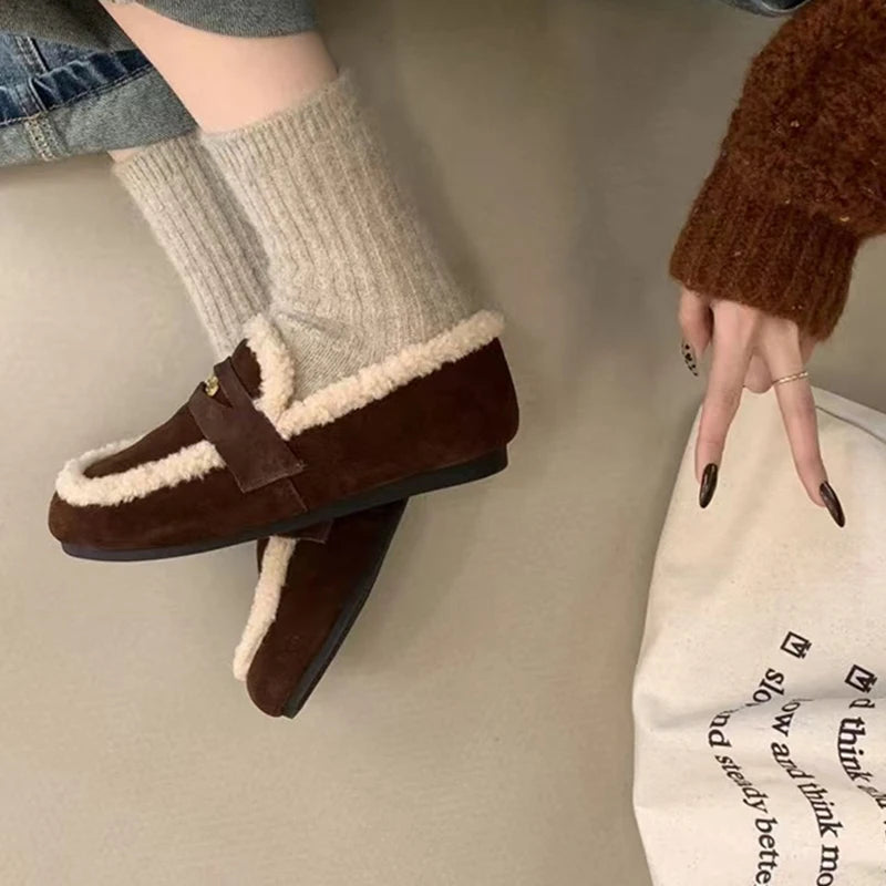 Iris - The Retro Fur-Lined Loafer