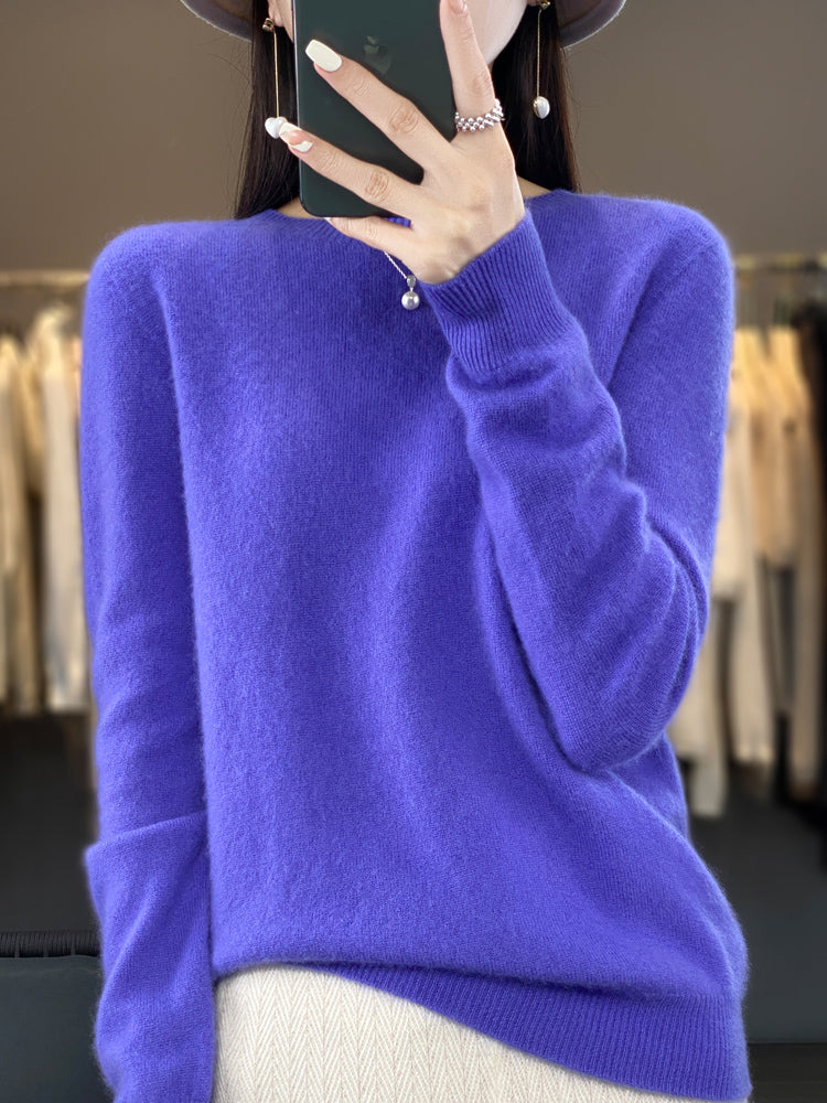 Helena - Warm Jumper for Cold Days