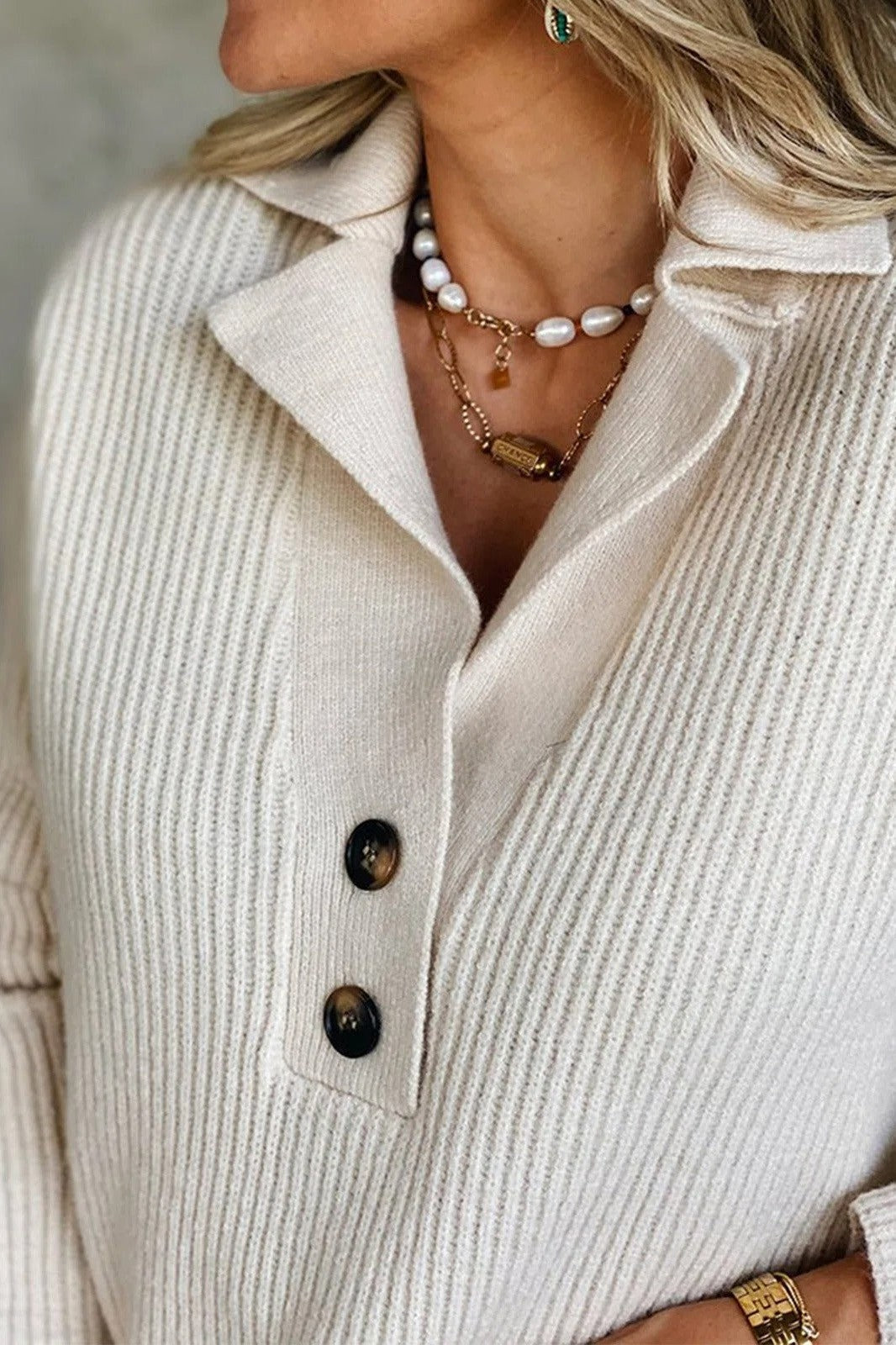 Mireya - Button Long Sleeve Sweater