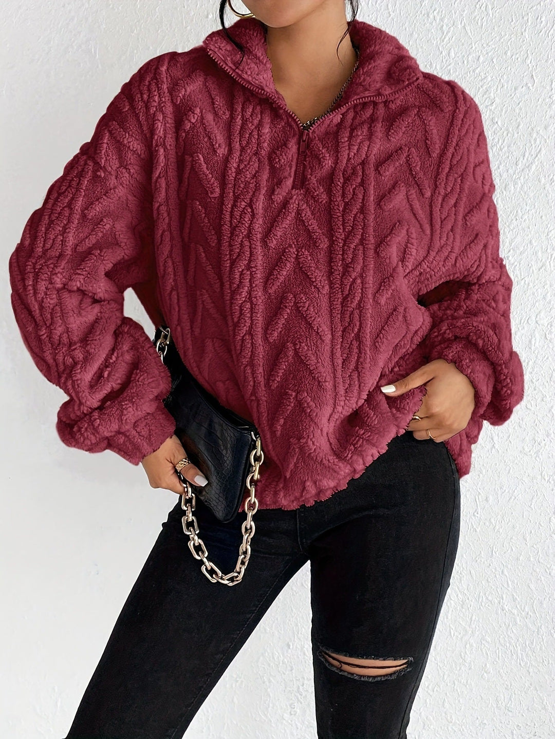 Amira - Fluffy Zip Sweater