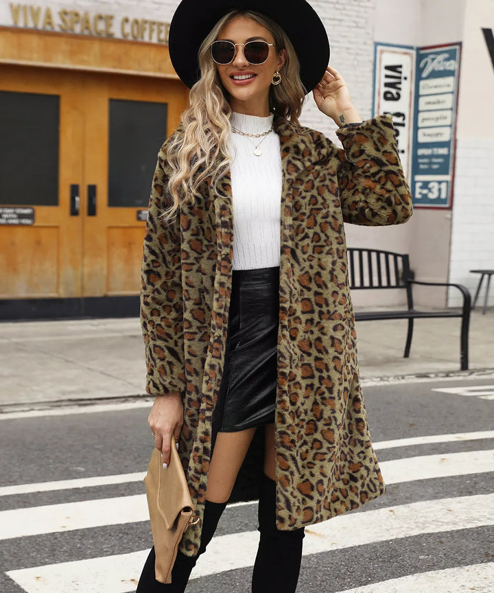 Meliora - Fleece Coat with Leopard Print