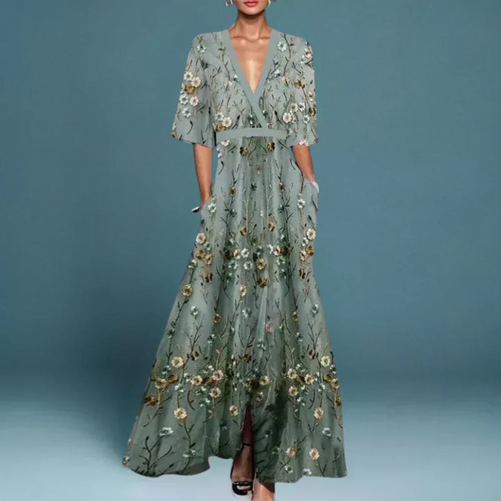 Lily - Chic Maxi Dress with Floral Design