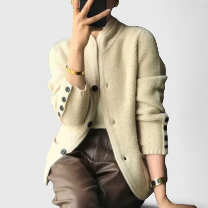 Amelie - Stylish & Cozy Cardigan