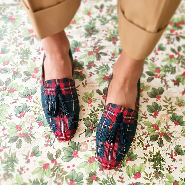 Zoe - Scottish chic loafers with tassels