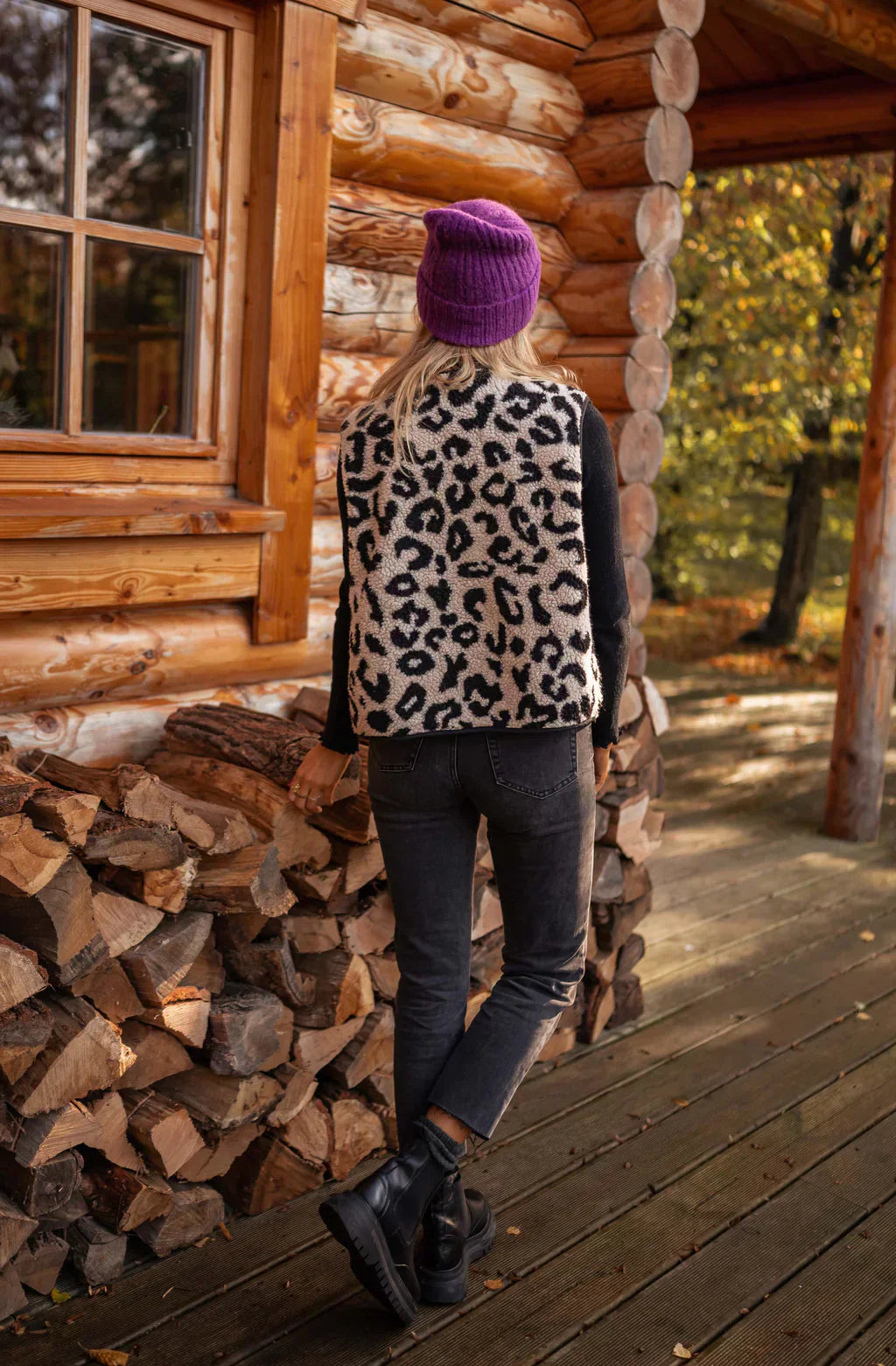 Emily - Leopard Vest