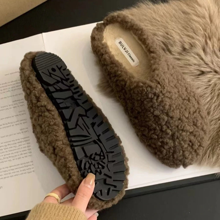 Zoe - Cozy Indoor Furry Slides