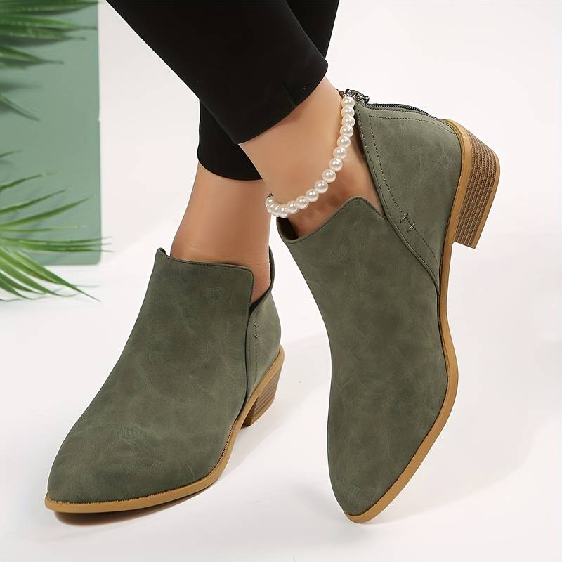 Uma - Elegant Women's Boots