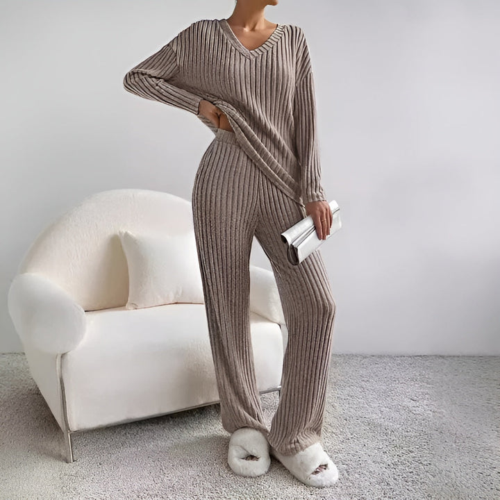Wilma - Knitted Ensemble