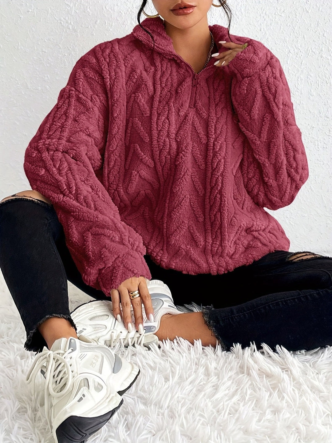 Amira - Fluffy Zip Sweater